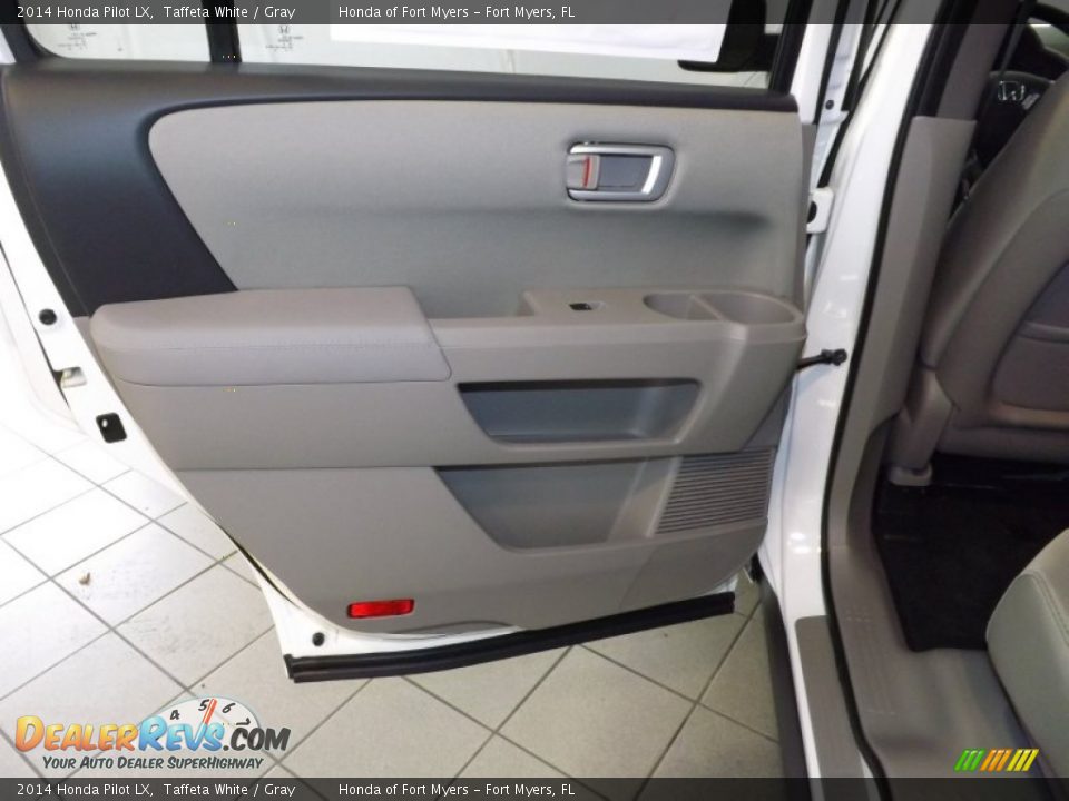 2014 Honda Pilot LX Taffeta White / Gray Photo #21