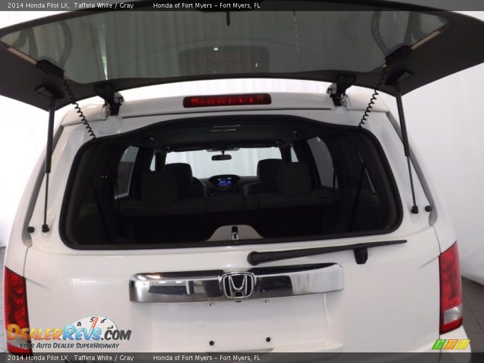 2014 Honda Pilot LX Taffeta White / Gray Photo #24