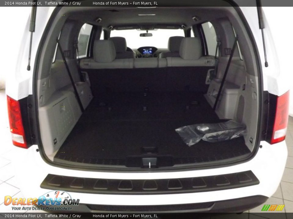 2014 Honda Pilot LX Trunk Photo #25