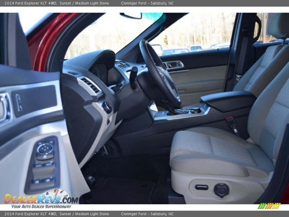 2014 Ford Explorer XLT 4WD Sunset / Medium Light Stone Photo #5