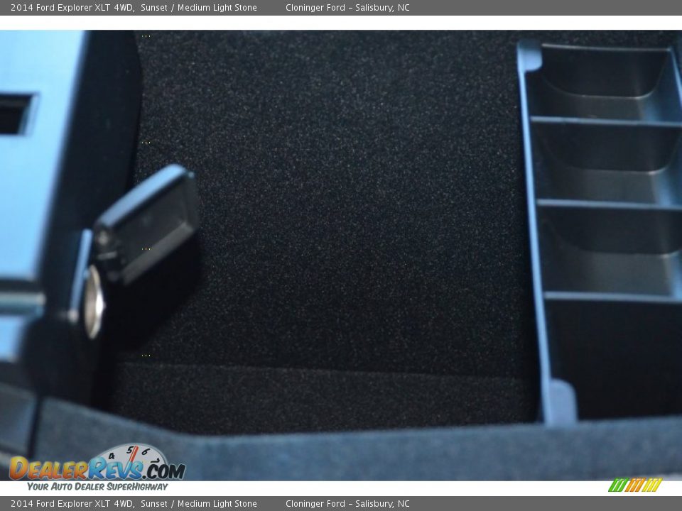 2014 Ford Explorer XLT 4WD Sunset / Medium Light Stone Photo #22