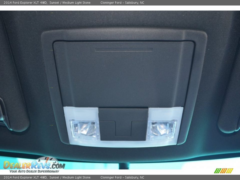 2014 Ford Explorer XLT 4WD Sunset / Medium Light Stone Photo #25