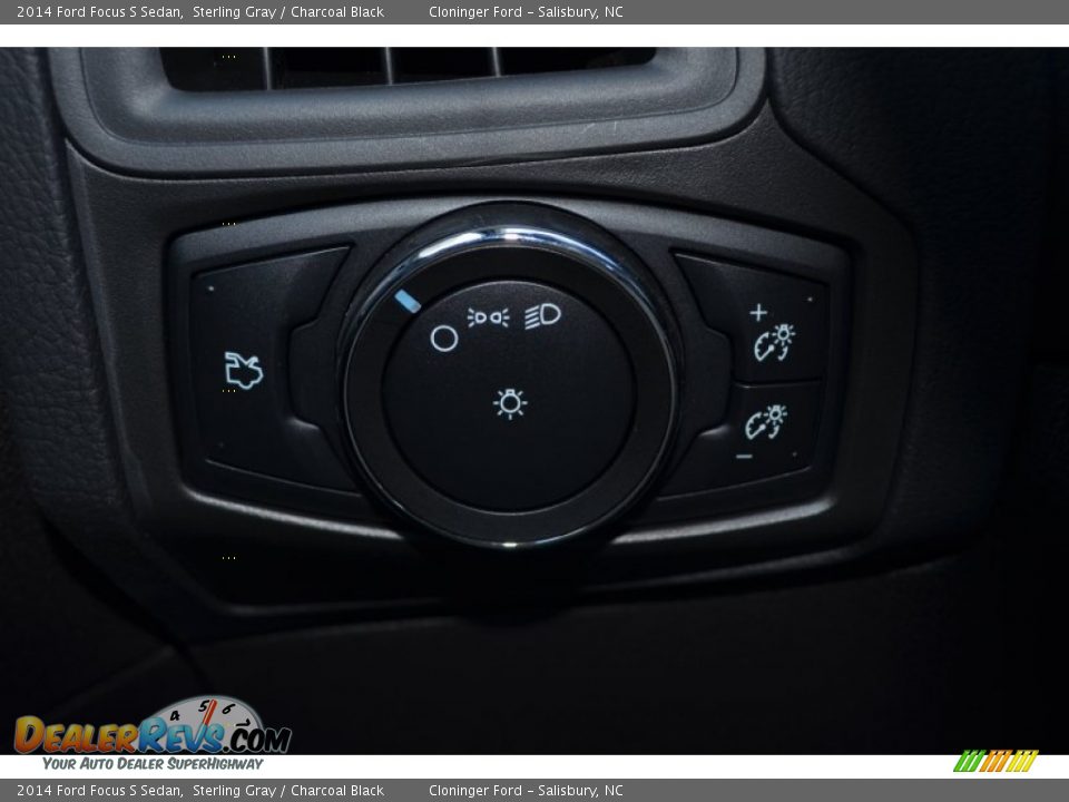 2014 Ford Focus S Sedan Sterling Gray / Charcoal Black Photo #17