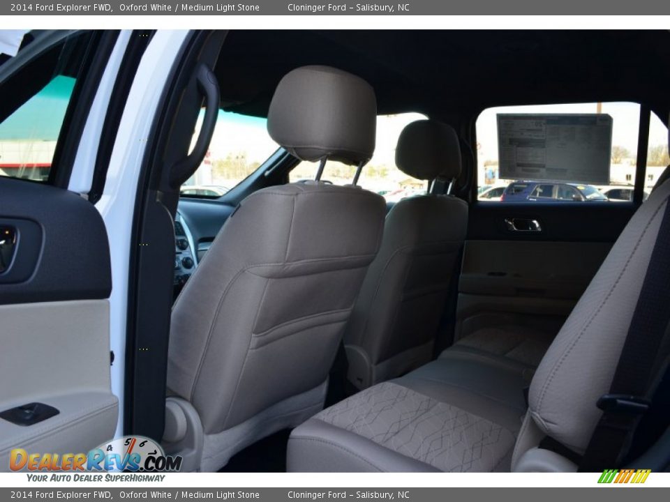 2014 Ford Explorer FWD Oxford White / Medium Light Stone Photo #7