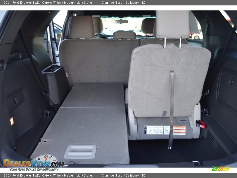 2014 Ford Explorer FWD Oxford White / Medium Light Stone Photo #9