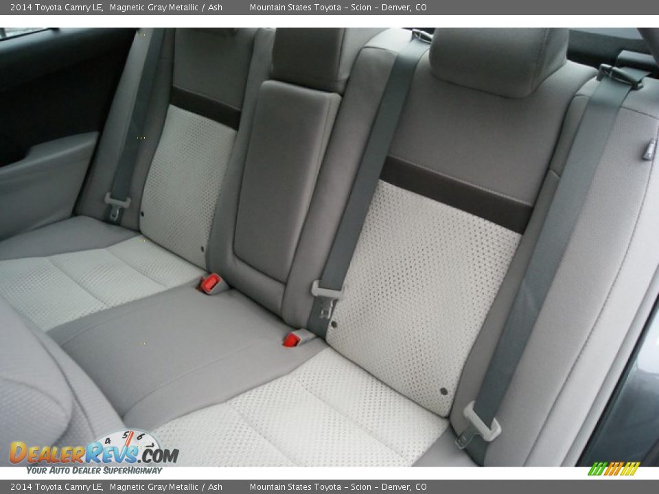 2014 Toyota Camry LE Magnetic Gray Metallic / Ash Photo #7