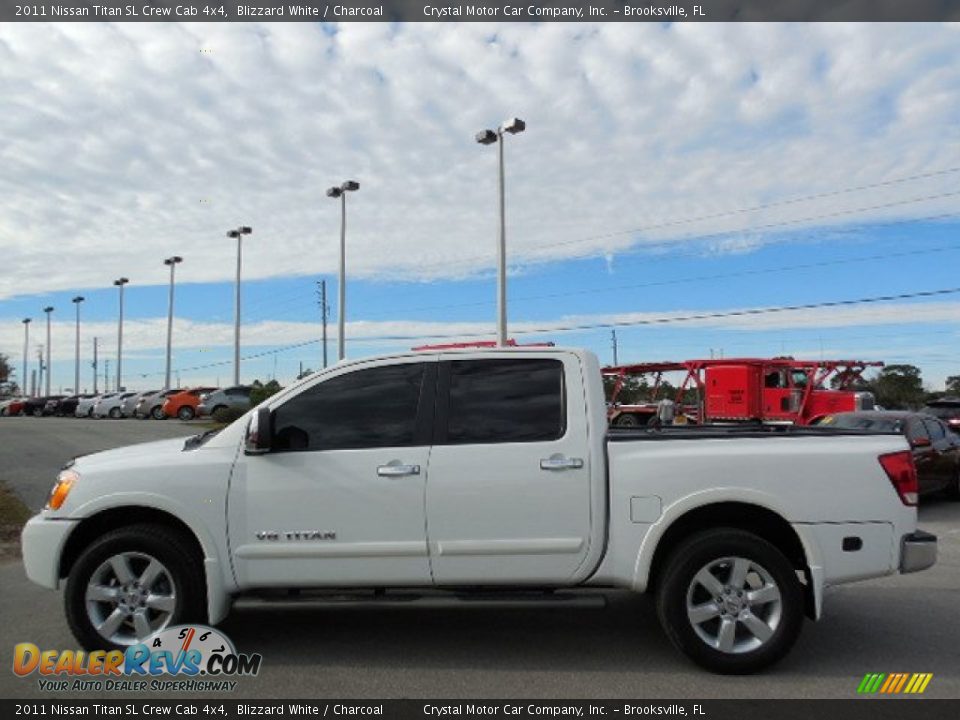 2011 Nissan Titan SL Crew Cab 4x4 Blizzard White / Charcoal Photo #2