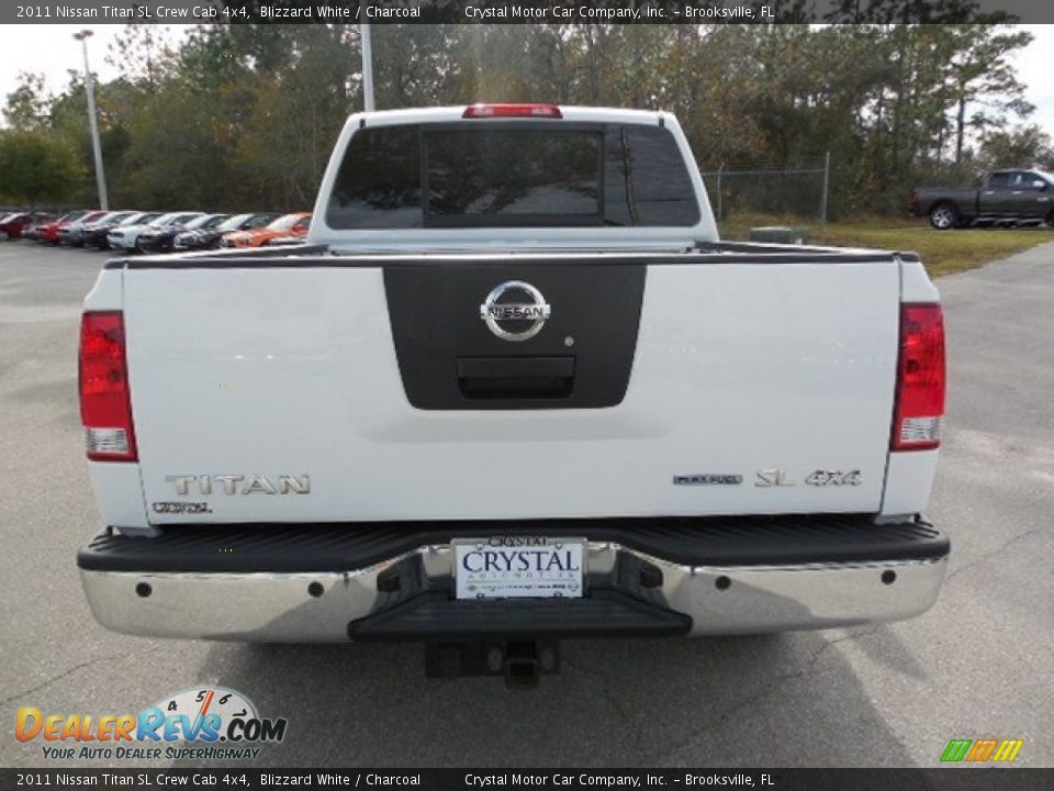 2011 Nissan Titan SL Crew Cab 4x4 Blizzard White / Charcoal Photo #8