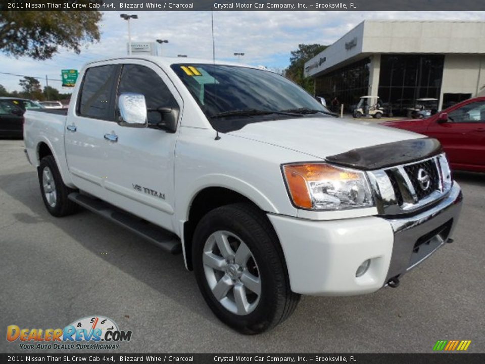 2011 Nissan Titan SL Crew Cab 4x4 Blizzard White / Charcoal Photo #11