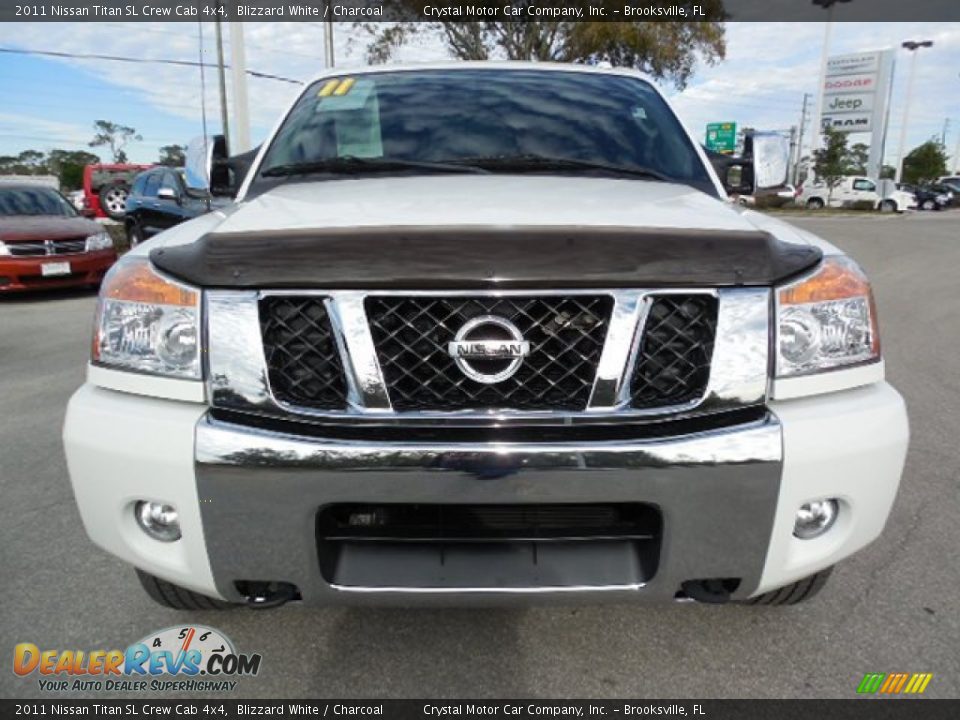 2011 Nissan Titan SL Crew Cab 4x4 Blizzard White / Charcoal Photo #14