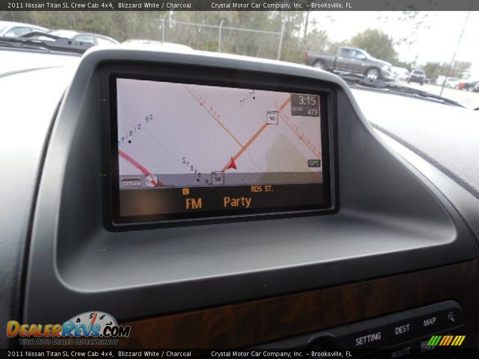 2011 Nissan Titan SL Crew Cab 4x4 Blizzard White / Charcoal Photo #20