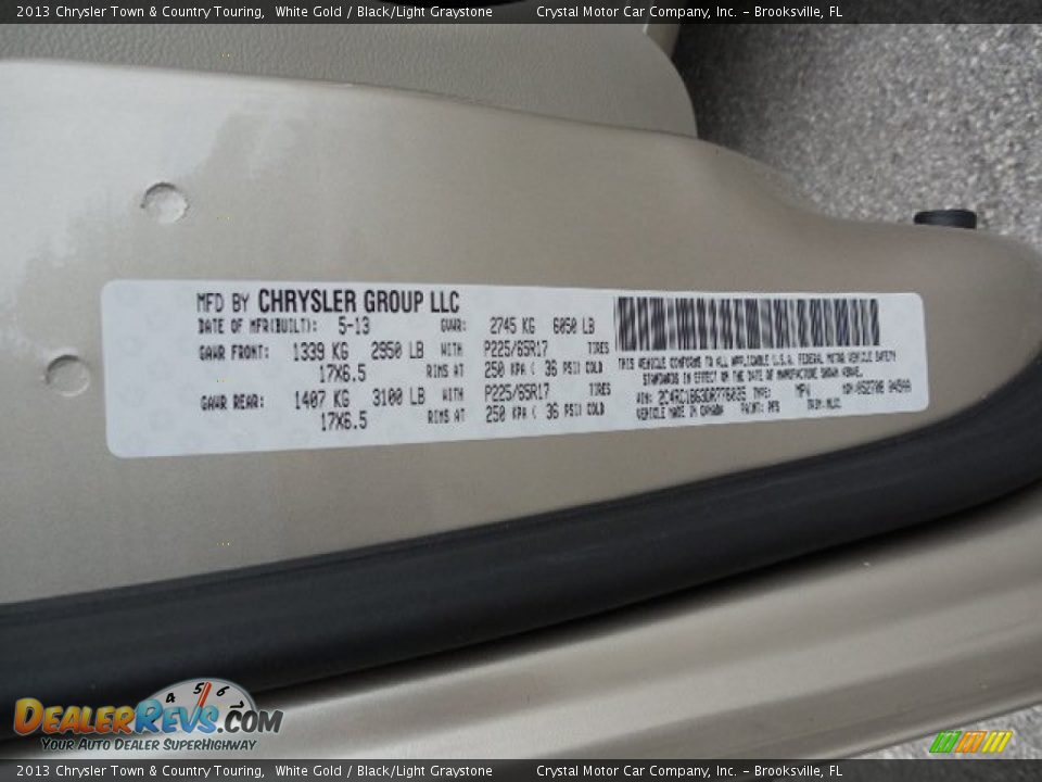 2013 Chrysler Town & Country Touring White Gold / Black/Light Graystone Photo #25