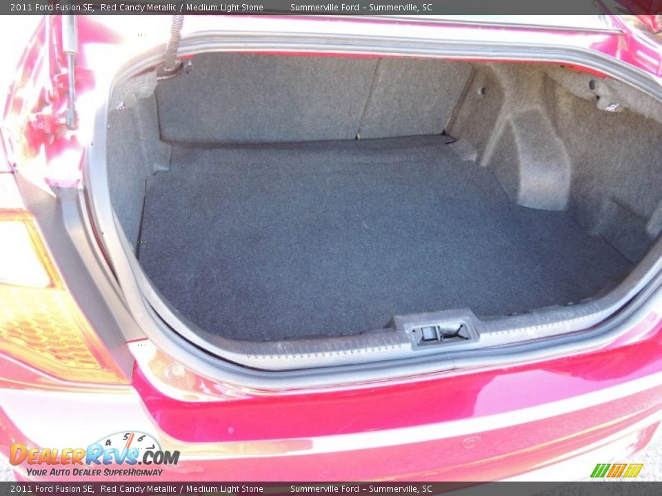2011 Ford Fusion SE Red Candy Metallic / Medium Light Stone Photo #14