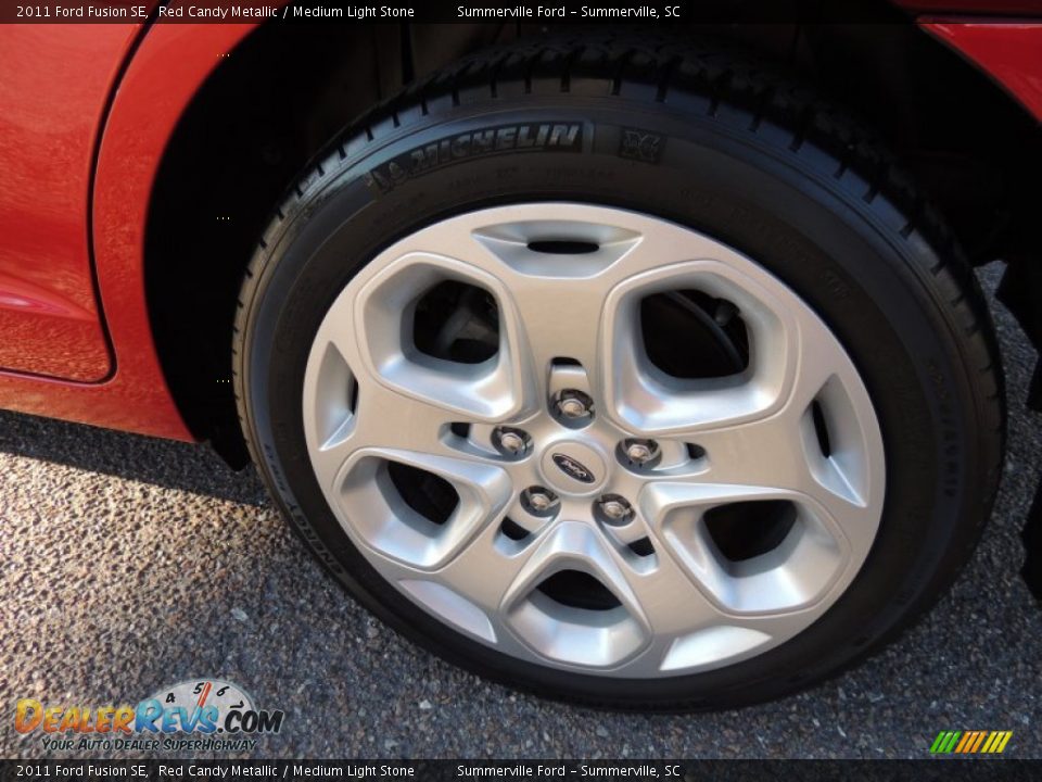 2011 Ford Fusion SE Red Candy Metallic / Medium Light Stone Photo #16