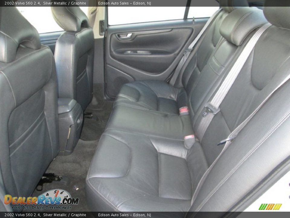 2002 Volvo S60 2.4 Silver Metallic / Graphite Photo #17