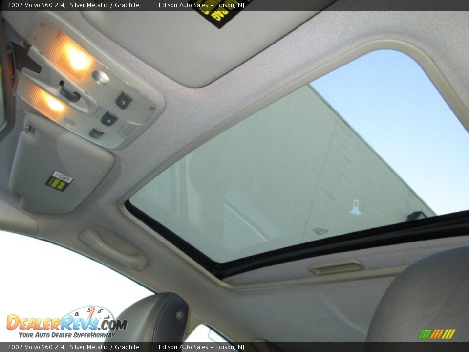 2002 Volvo S60 2.4 Silver Metallic / Graphite Photo #19