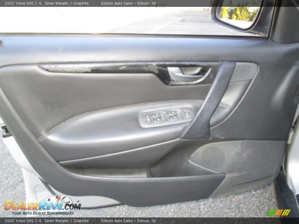2002 Volvo S60 2.4 Silver Metallic / Graphite Photo #28