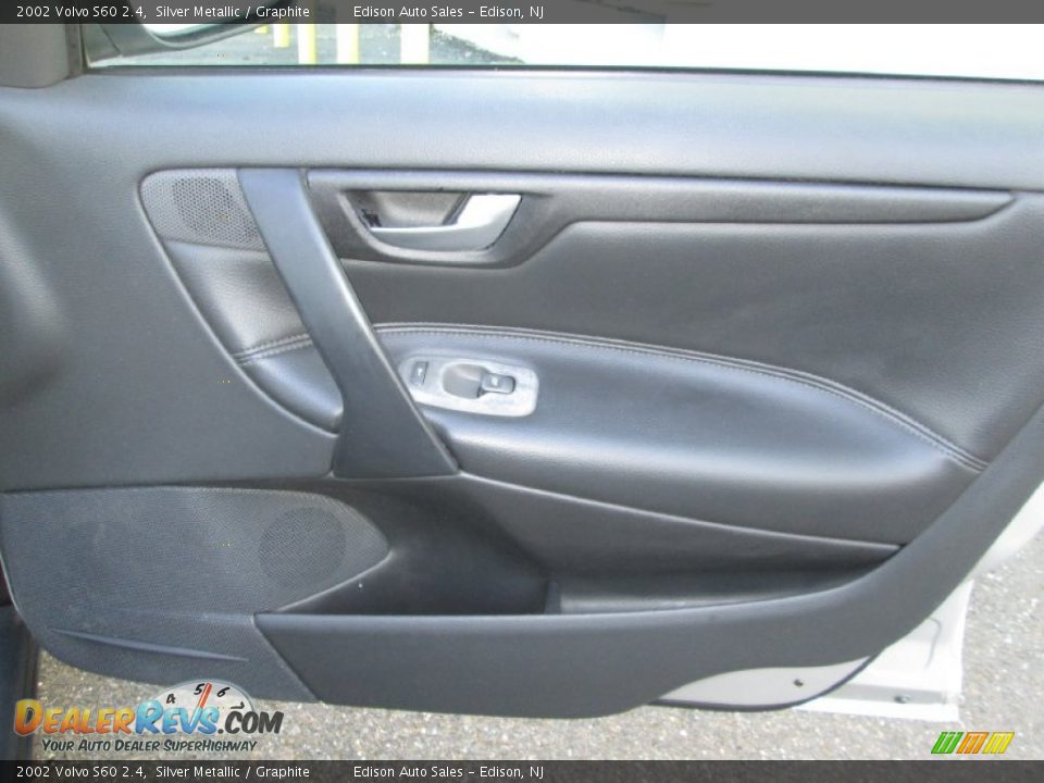 2002 Volvo S60 2.4 Silver Metallic / Graphite Photo #29