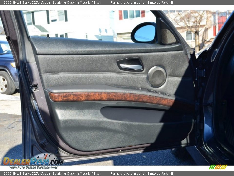 2006 BMW 3 Series 325xi Sedan Sparkling Graphite Metallic / Black Photo #17