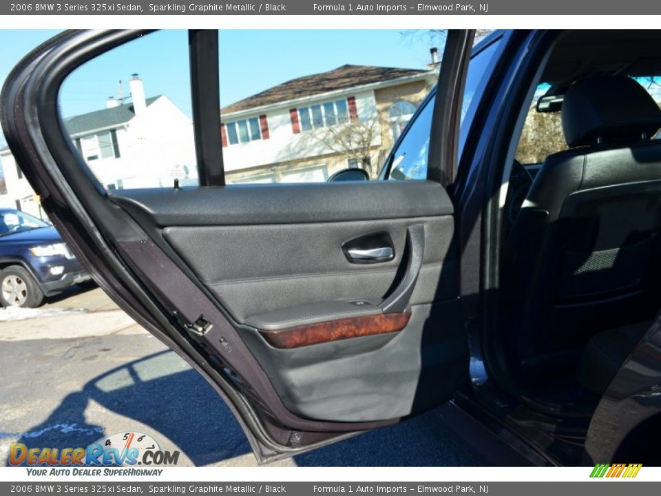 2006 BMW 3 Series 325xi Sedan Sparkling Graphite Metallic / Black Photo #18