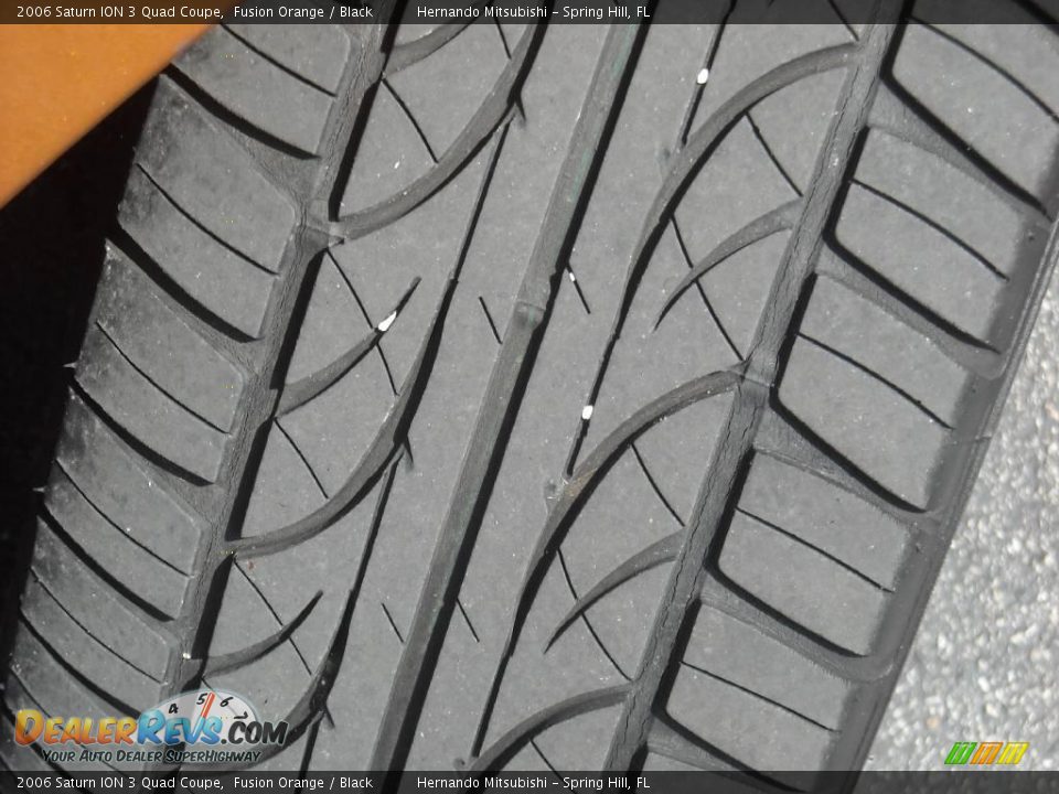 2006 Saturn ION 3 Quad Coupe Fusion Orange / Black Photo #28