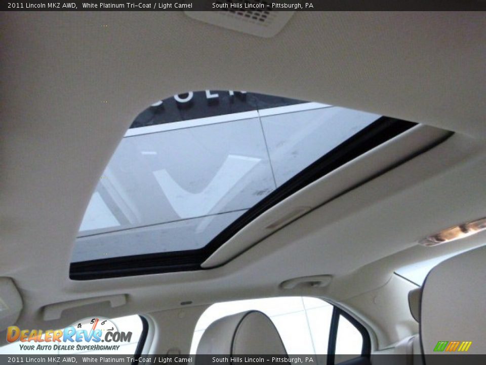 2011 Lincoln MKZ AWD White Platinum Tri-Coat / Light Camel Photo #20