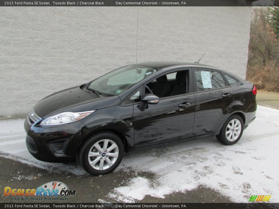 2013 Ford Fiesta SE Sedan Tuxedo Black / Charcoal Black Photo #1