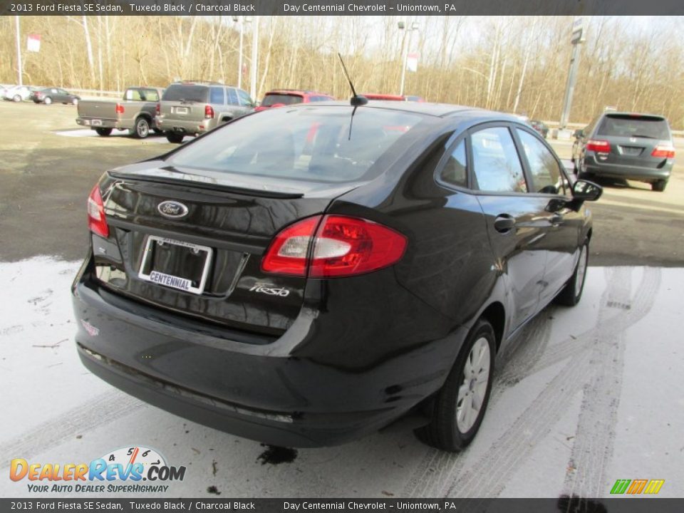 2013 Ford Fiesta SE Sedan Tuxedo Black / Charcoal Black Photo #6