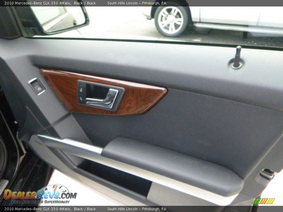 2010 Mercedes-Benz GLK 350 4Matic Black / Black Photo #12