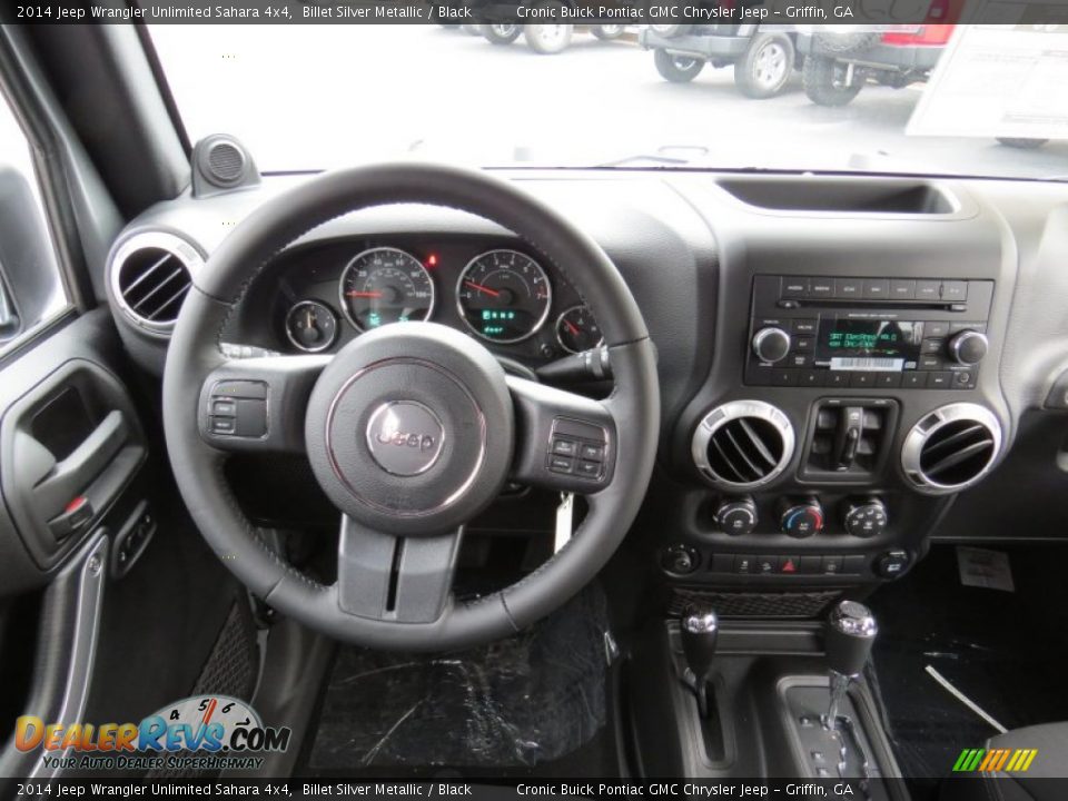 2014 Jeep Wrangler Unlimited Sahara 4x4 Billet Silver Metallic / Black Photo #14