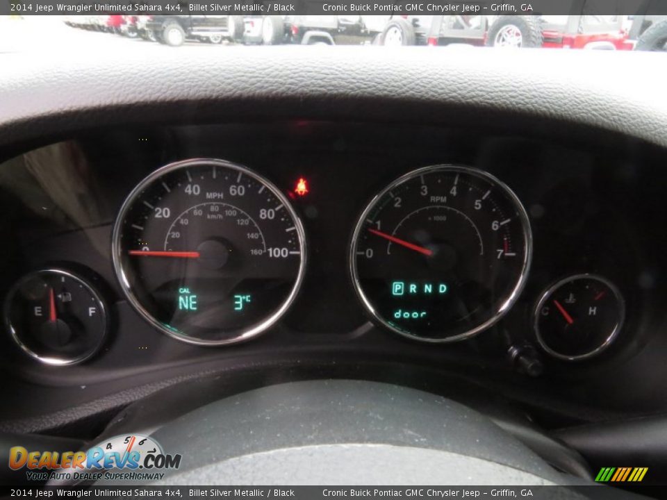 2014 Jeep Wrangler Unlimited Sahara 4x4 Billet Silver Metallic / Black Photo #16