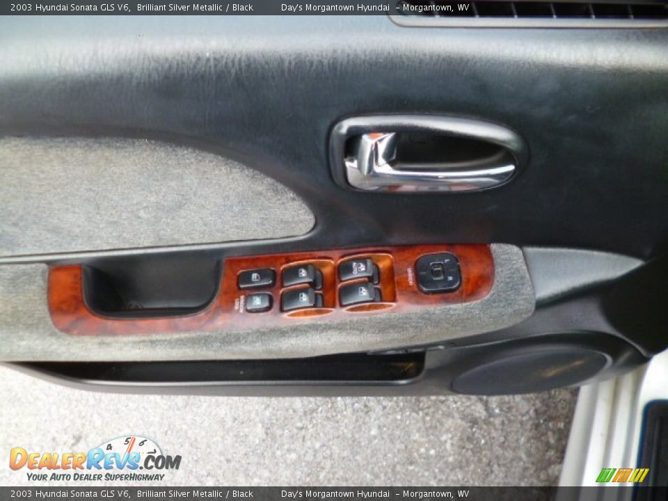 2003 Hyundai Sonata GLS V6 Brilliant Silver Metallic / Black Photo #18
