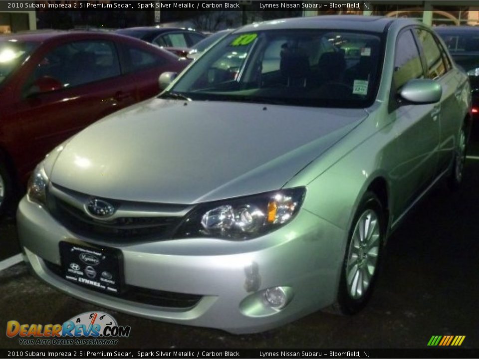 2010 Subaru Impreza 2.5i Premium Sedan Spark Silver Metallic / Carbon Black Photo #2