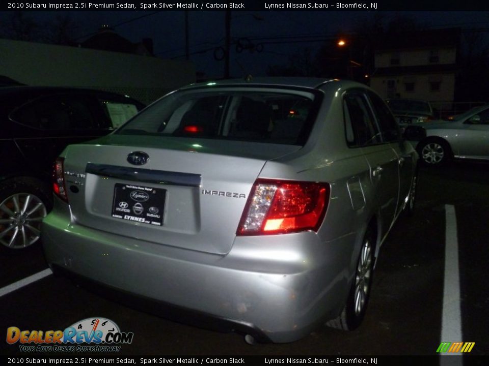 2010 Subaru Impreza 2.5i Premium Sedan Spark Silver Metallic / Carbon Black Photo #4
