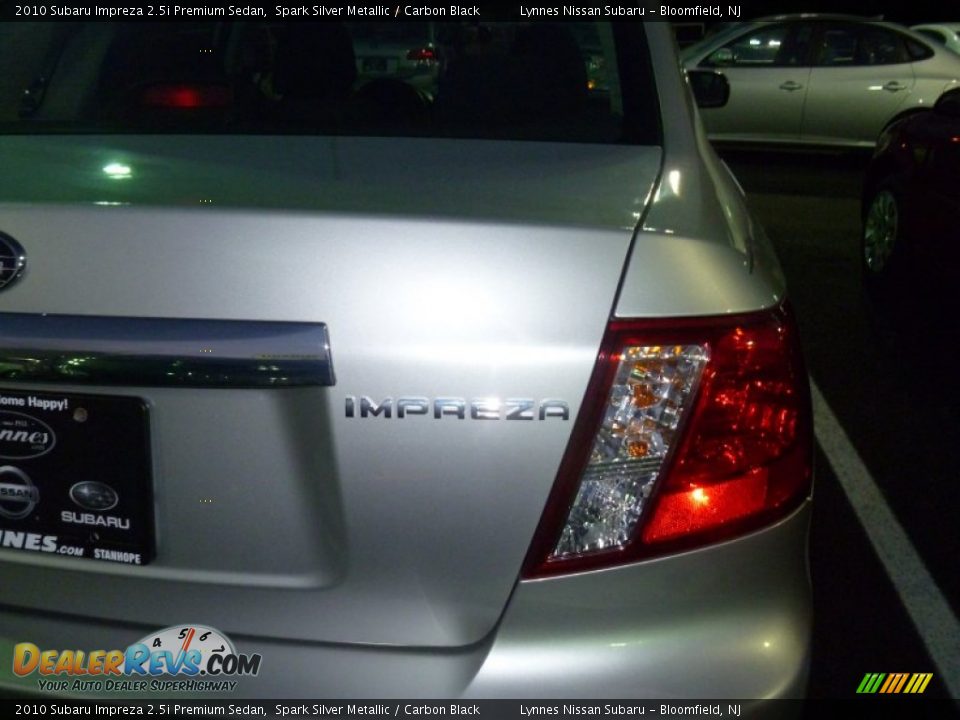 2010 Subaru Impreza 2.5i Premium Sedan Spark Silver Metallic / Carbon Black Photo #5