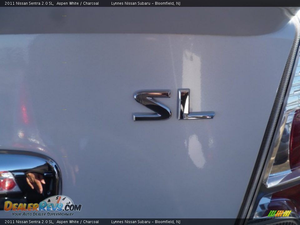 2011 Nissan Sentra 2.0 SL Aspen White / Charcoal Photo #9