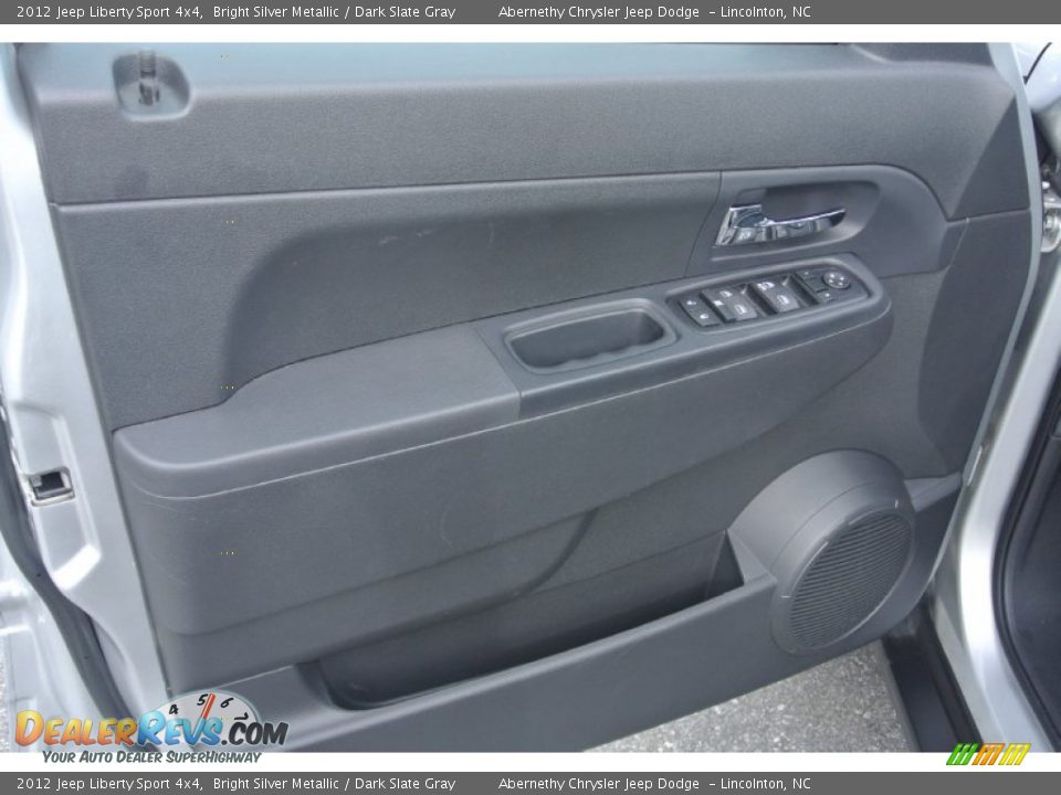 2012 Jeep Liberty Sport 4x4 Bright Silver Metallic / Dark Slate Gray Photo #9