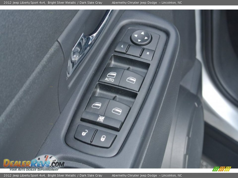 2012 Jeep Liberty Sport 4x4 Bright Silver Metallic / Dark Slate Gray Photo #10