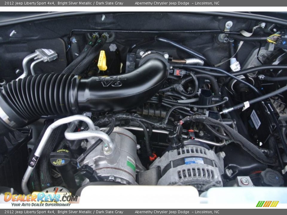 2012 Jeep Liberty Sport 4x4 Bright Silver Metallic / Dark Slate Gray Photo #21