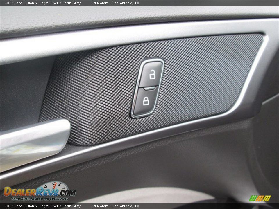 2014 Ford Fusion S Ingot Silver / Earth Gray Photo #6