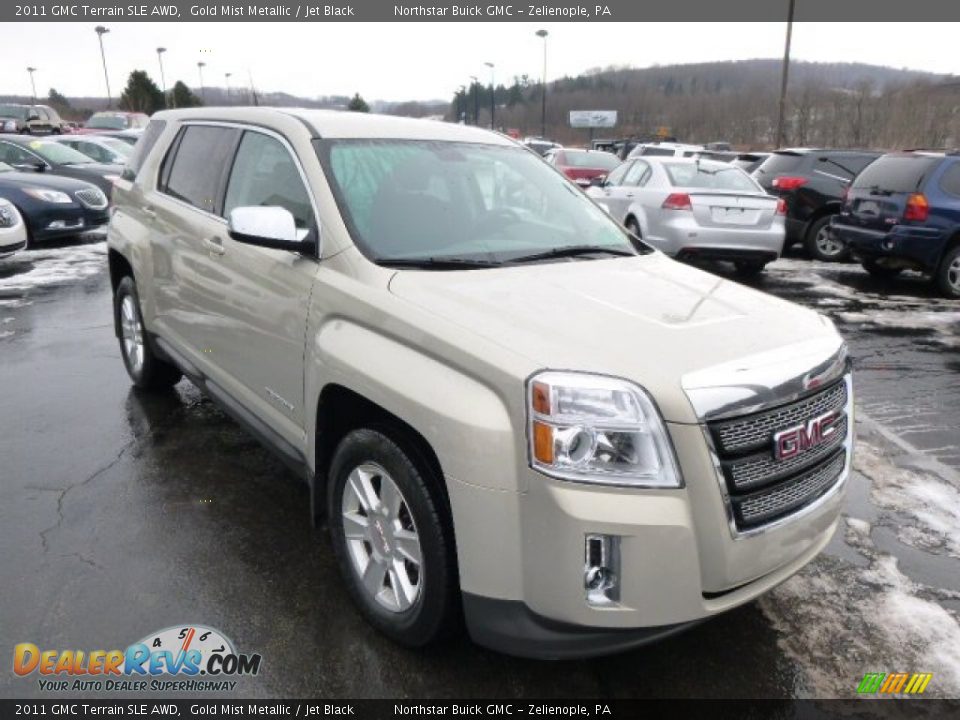 Front 3/4 View of 2011 GMC Terrain SLE AWD Photo #3