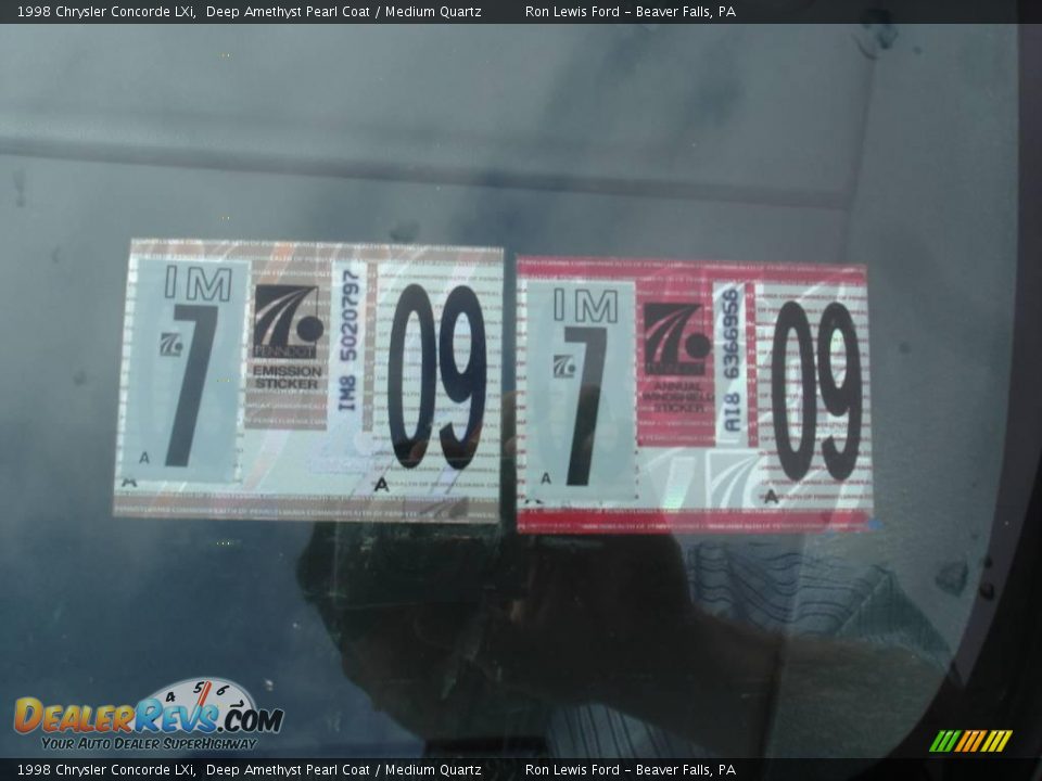 1998 Chrysler Concorde LXi Deep Amethyst Pearl Coat / Medium Quartz Photo #14