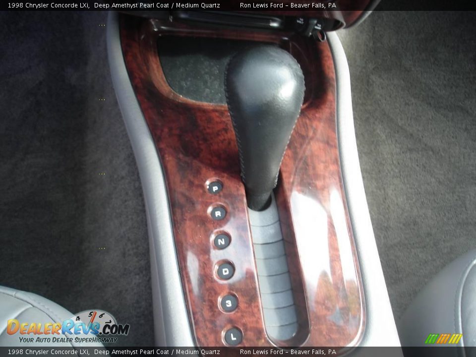 1998 Chrysler Concorde LXi Deep Amethyst Pearl Coat / Medium Quartz Photo #23