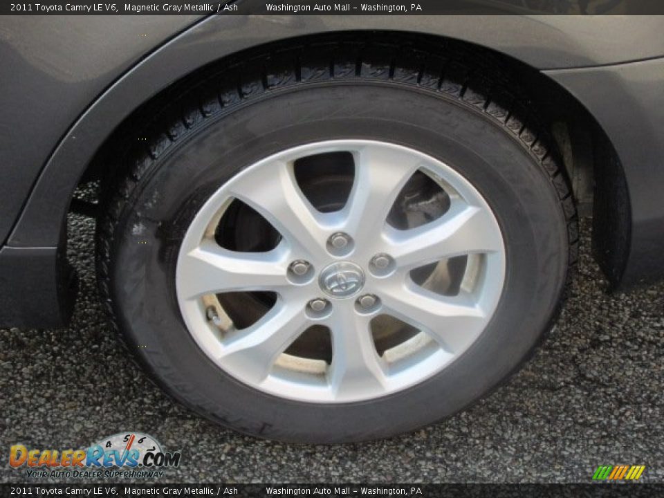 2011 Toyota Camry LE V6 Magnetic Gray Metallic / Ash Photo #6