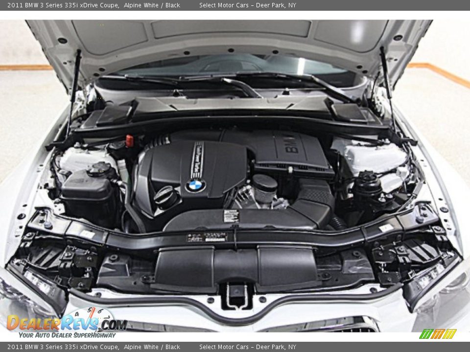 2011 BMW 3 Series 335i xDrive Coupe Alpine White / Black Photo #12