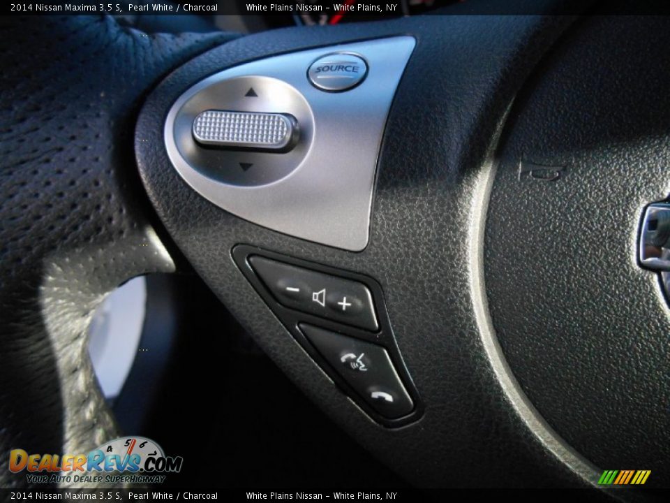2014 Nissan Maxima 3.5 S Pearl White / Charcoal Photo #17