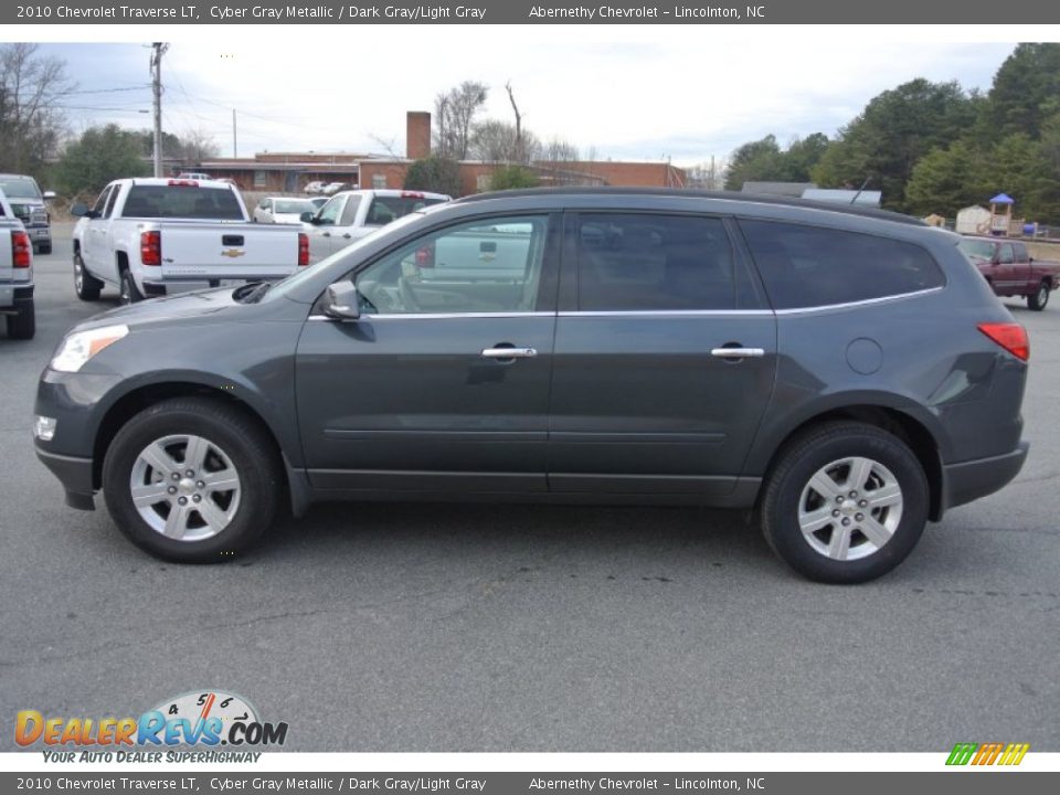 2010 Chevrolet Traverse LT Cyber Gray Metallic / Dark Gray/Light Gray Photo #3
