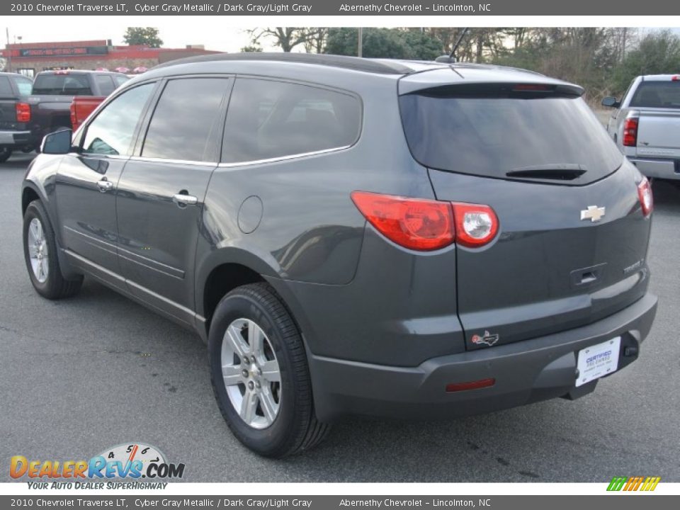 2010 Chevrolet Traverse LT Cyber Gray Metallic / Dark Gray/Light Gray Photo #4