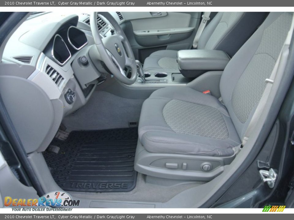 2010 Chevrolet Traverse LT Cyber Gray Metallic / Dark Gray/Light Gray Photo #8