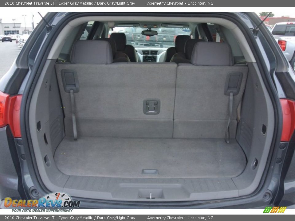 2010 Chevrolet Traverse LT Cyber Gray Metallic / Dark Gray/Light Gray Photo #15